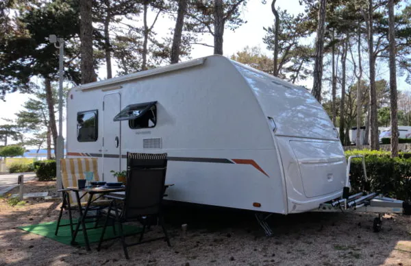 Weinsberg 470 EU - Prenájom karavanov Bratislava - Karavanik