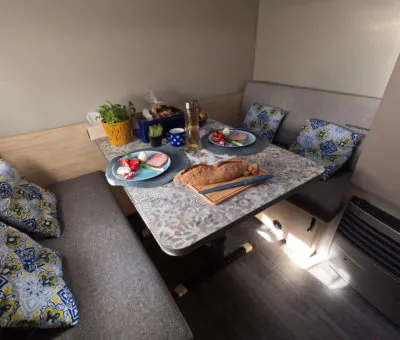 Weinsberg 470 EU 17 Prenajom karavanov Karavanik